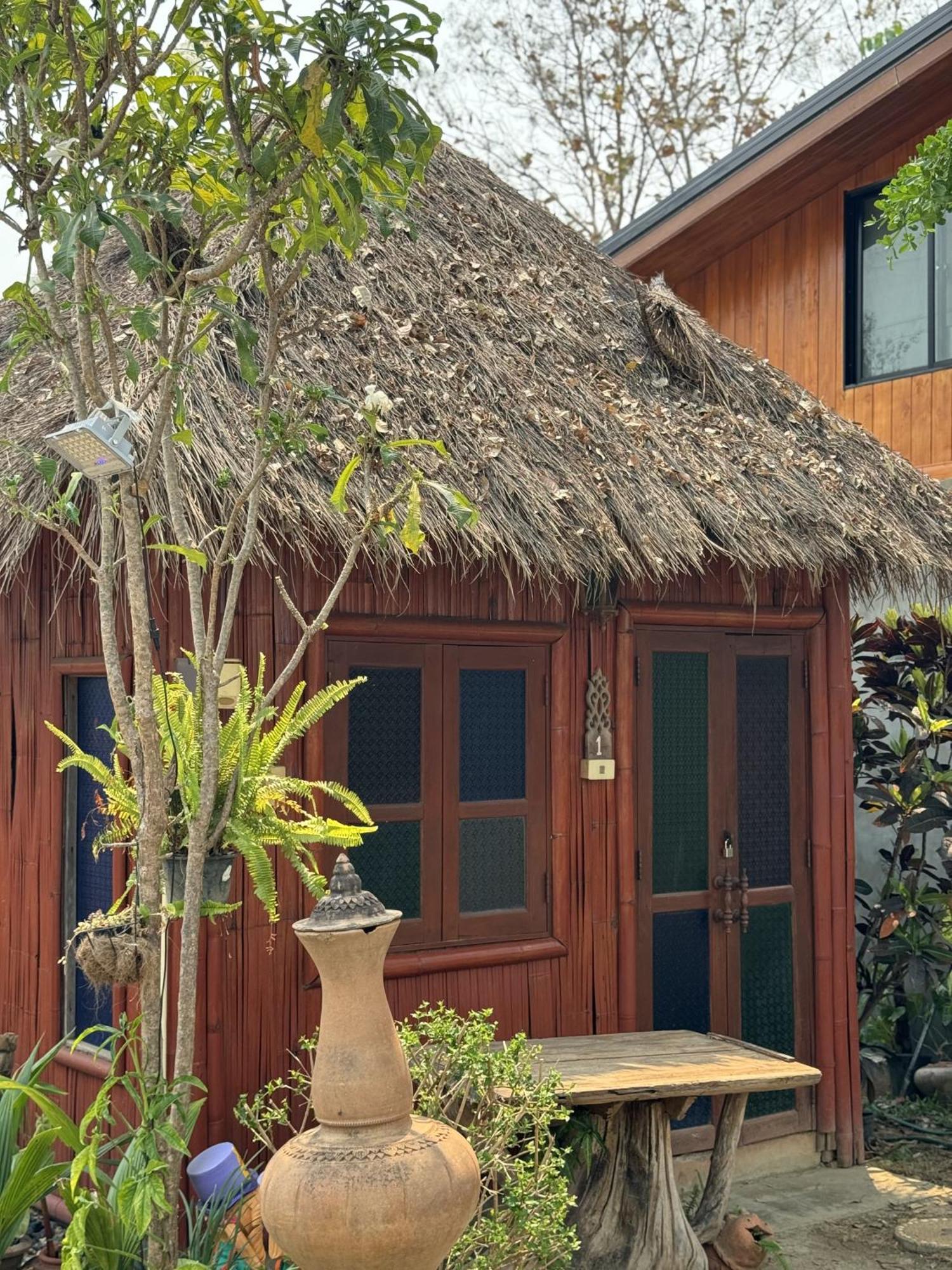 Pai Chao Kha Hotel Bagian luar foto